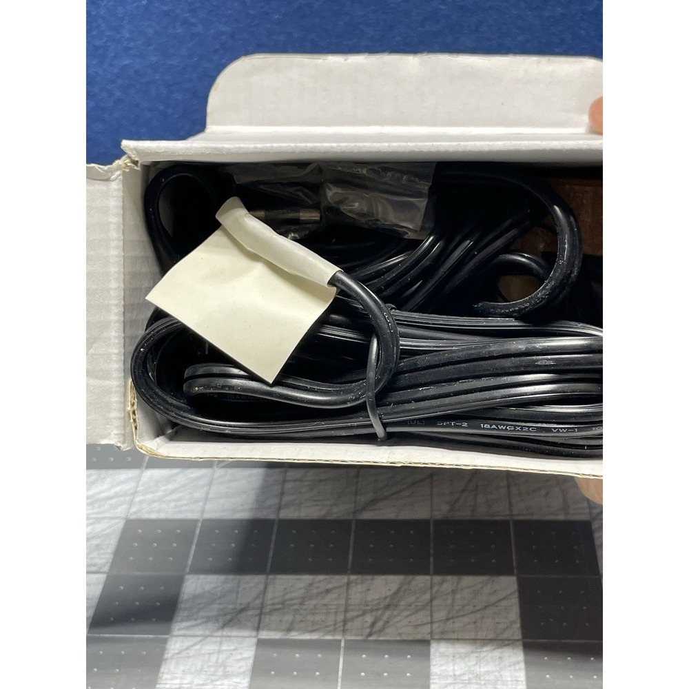 Hallmark Power Box Electrical Power Supply For Indoor Power Box Ornaments NIB - Picture 5 of 6